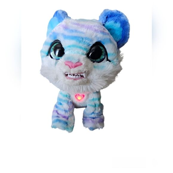 FurReal North The Sabertooth Kitty Interactive Plush 35+ Sound and Motion Combos - Picture 2 of 9